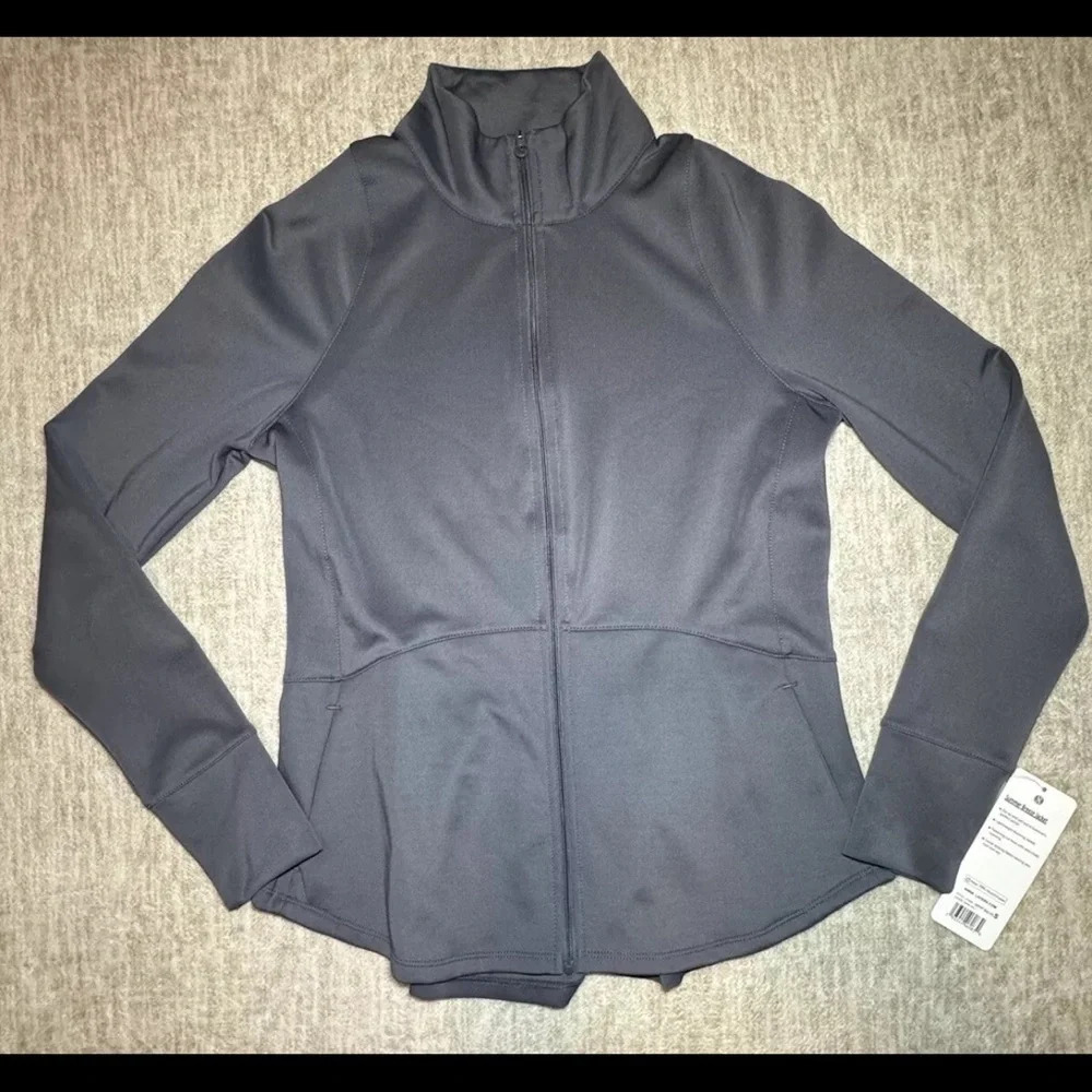 Layer 8 Women's Lightweight Active Running Defining Jacket Size Small Longsleeve